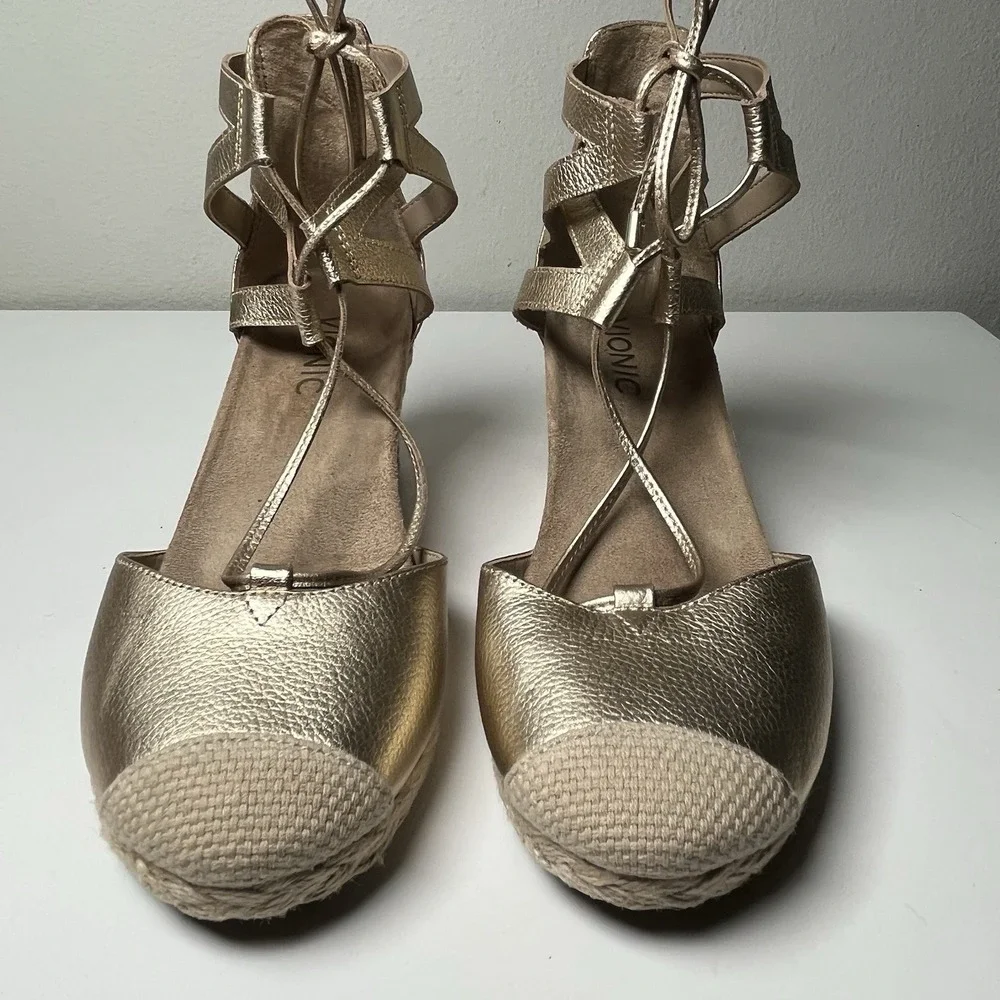 Vionic Women's Metallic Gold Calypso Espadrille Sandals Wedges Sz 7 Strappy Jute